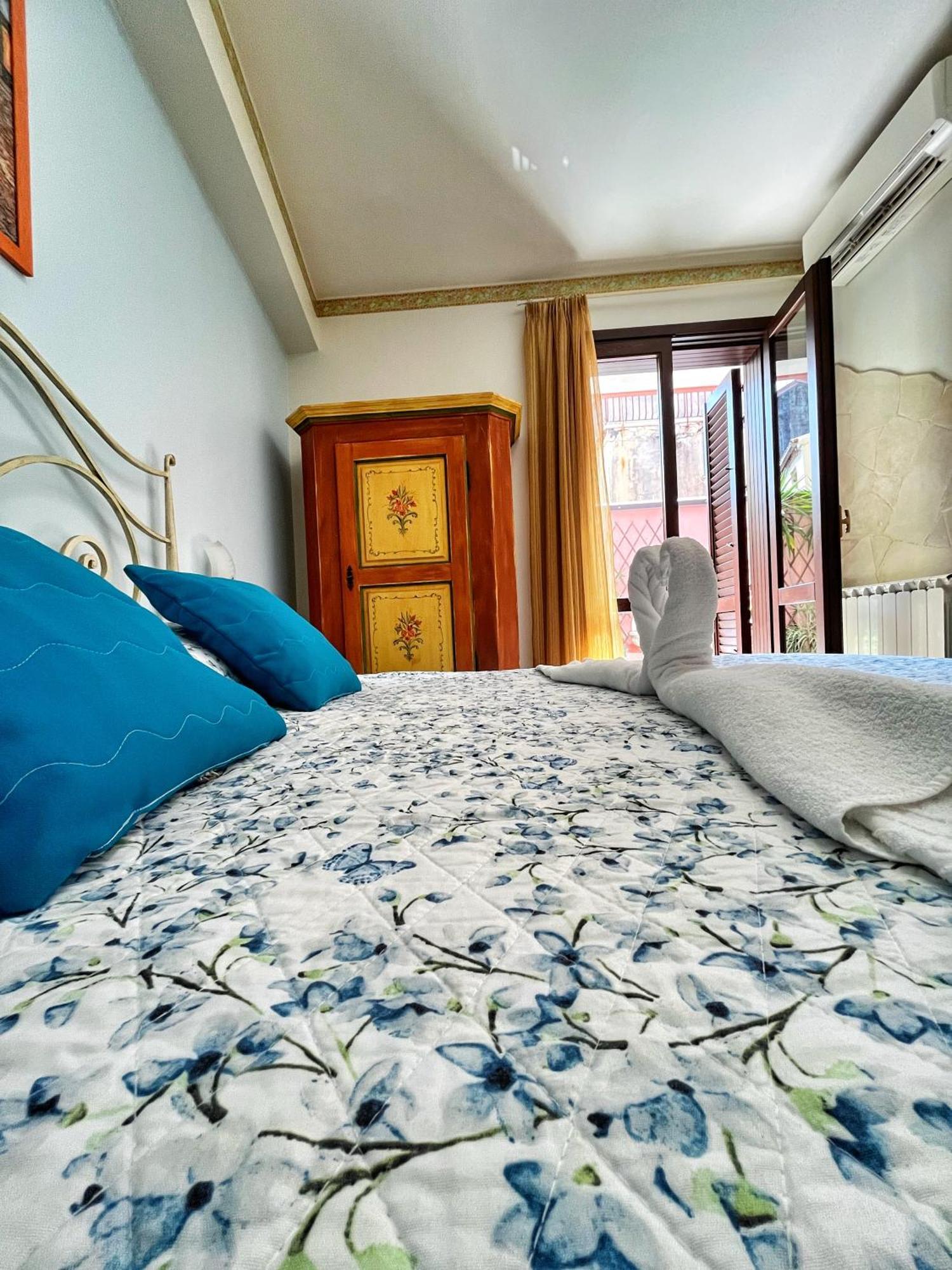 B&B Epos Acitrezza Aci Trezza Exterior foto